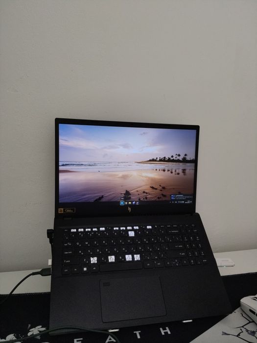продам ноутбук игровой Nitro v15
