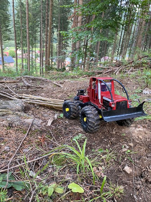 Vând machetă Taf man