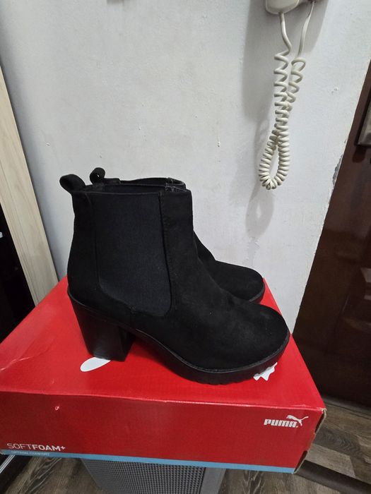 Дамски обувки и ботуши