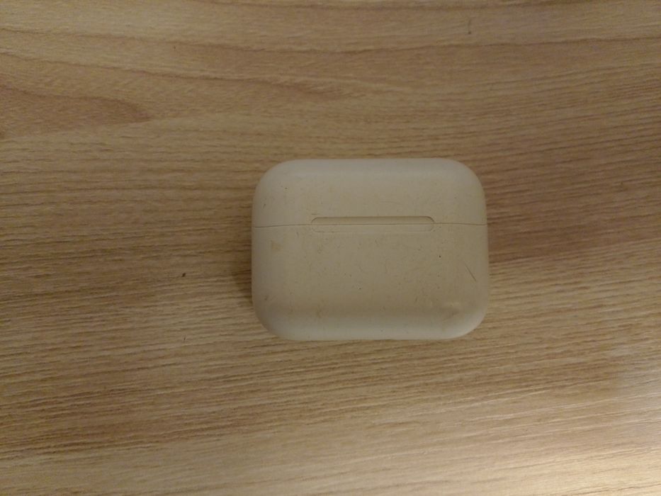 наушники в стиле AirPods