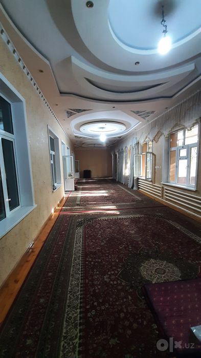 Hovli srochna sotiladi