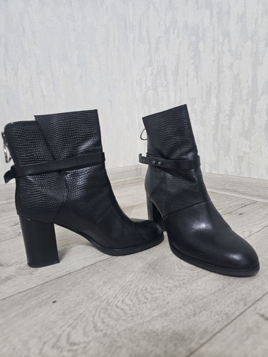 Продам ботильоны из натуральной кожи