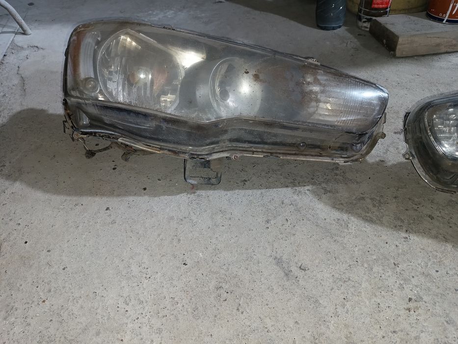 Фары mitsubishi lancer 10