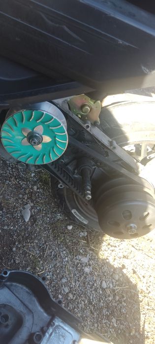 Скутер танк 110-120км/ч  скорость 200куб