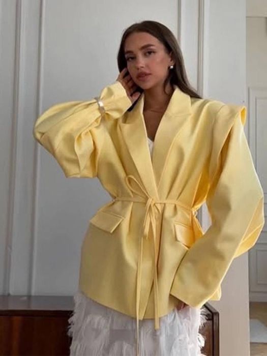 Женский пиджак.