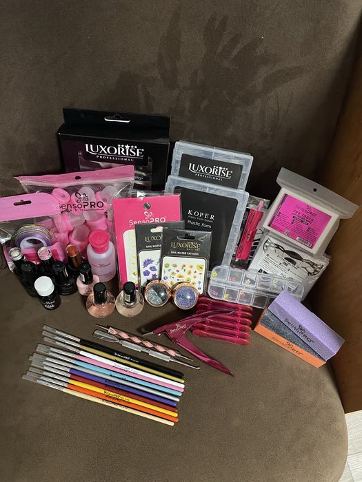 Kit unghii cu gel