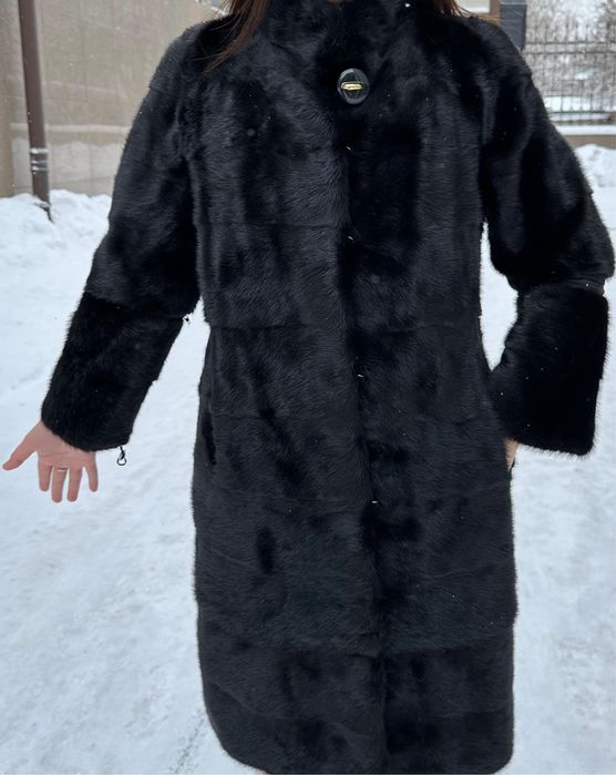 Продам шубу норковую