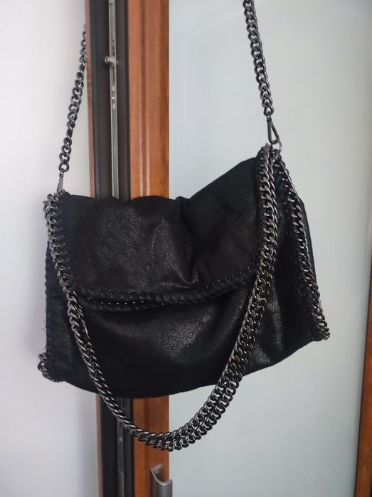 Geanta de umăr cu lanturi