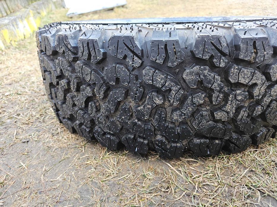 Jante Nissan cu tot cu anvelope