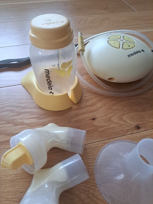 Помпа за кърма Медела medela swing