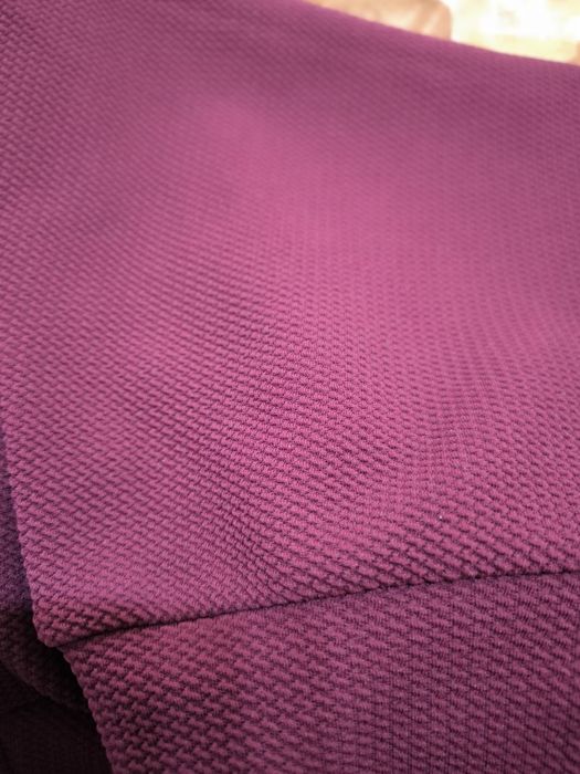 Дамски комплект – горнище и долнище(суичър с качулка)спортно-елегантен