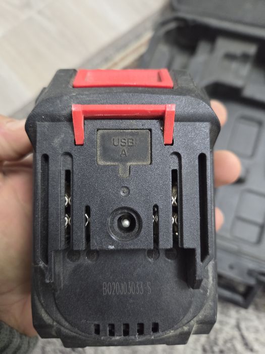 Masina de gaurit cu percutie Panzer