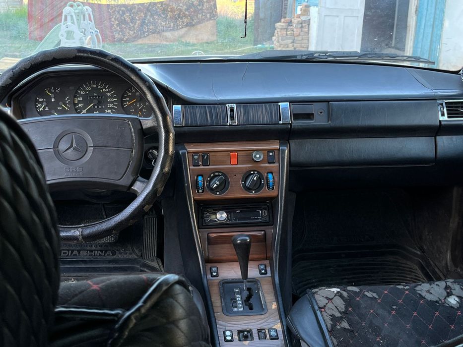 Мерседес 124 м103