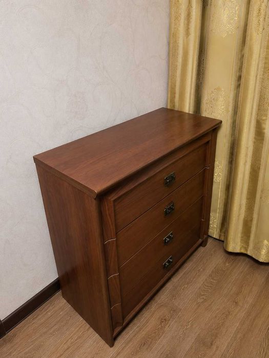 Комод в хорошем состоянии
