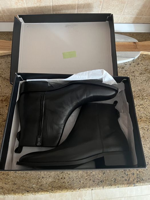 KURT GEIGER  ghete piele neagra marimea 44