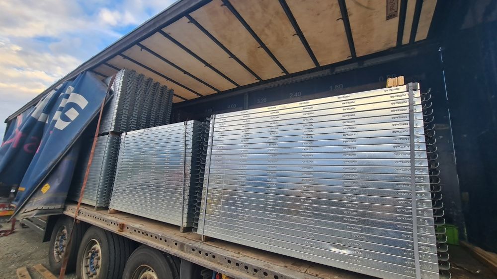 Schela metalica second, schela semi noua