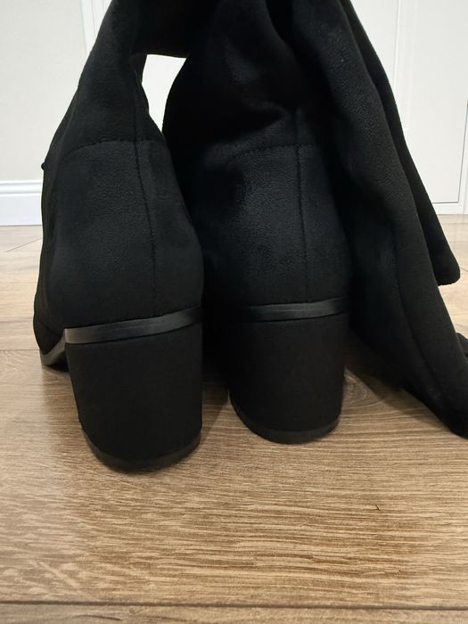 Стильные сапоги казачки