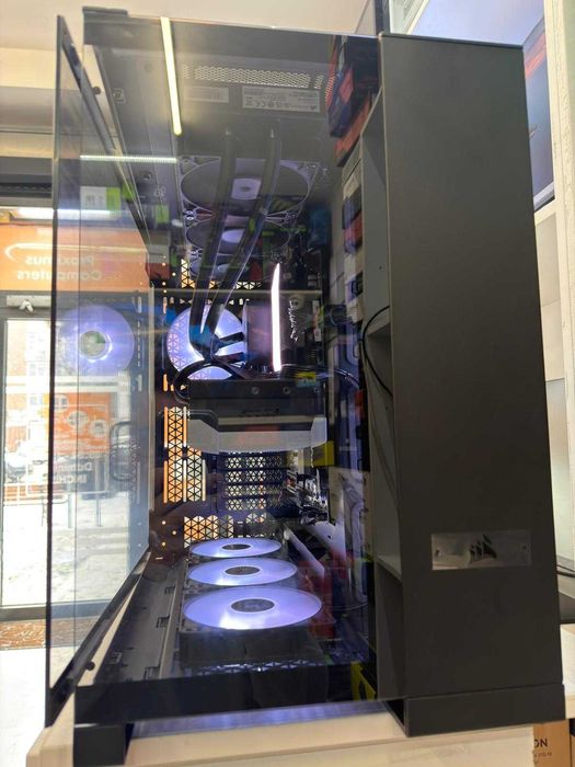 PC Corsair 7 9800X3D, RTX 5090, 32GB 6000MHz, 2TB, 1000W,TVA,Garantie