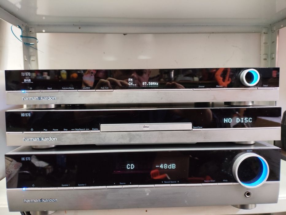 De vanzare linie audio hi-fi Harman Kardon