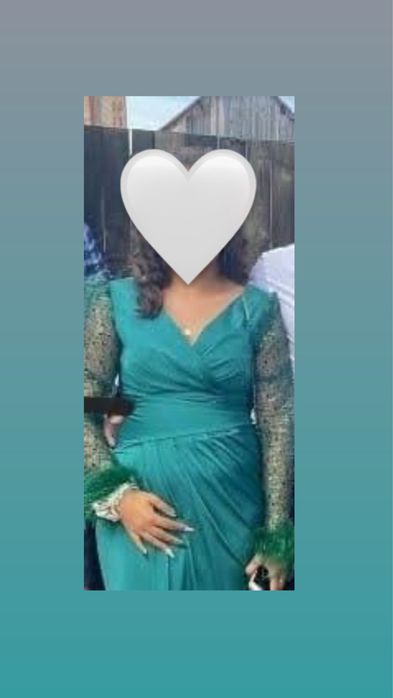 Rochițe purate o singura data toate trei,in stare perfecte toate trei. In privat pentru mai multe defalii