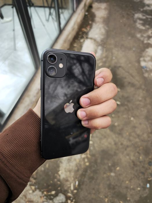Iphone 11  64GB/67% емкость