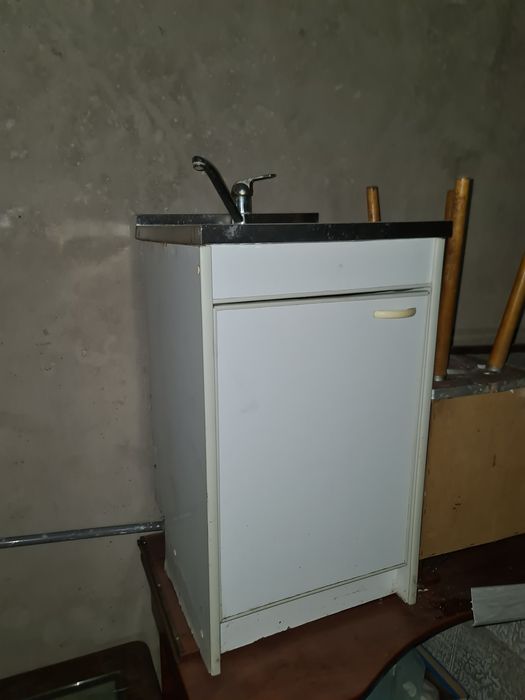 Продаётся унитаз в хорошем состоянии