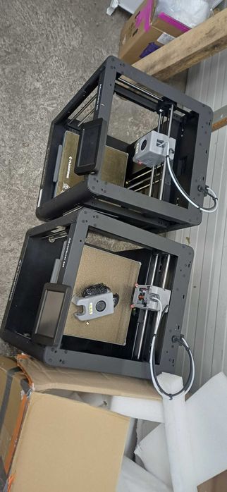2 Imprimante Flashforge Adventurer 5M si piese de schimb