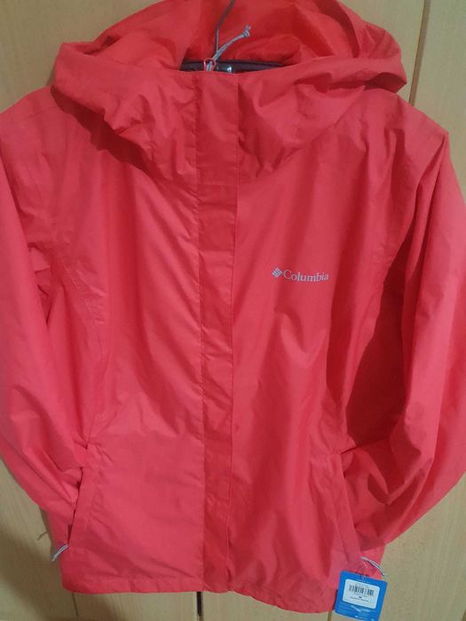 Vand geaca / haina de primavara / toamna Columbia noua