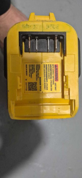 Шуруповёрт Ударный DCF809 Dewalt