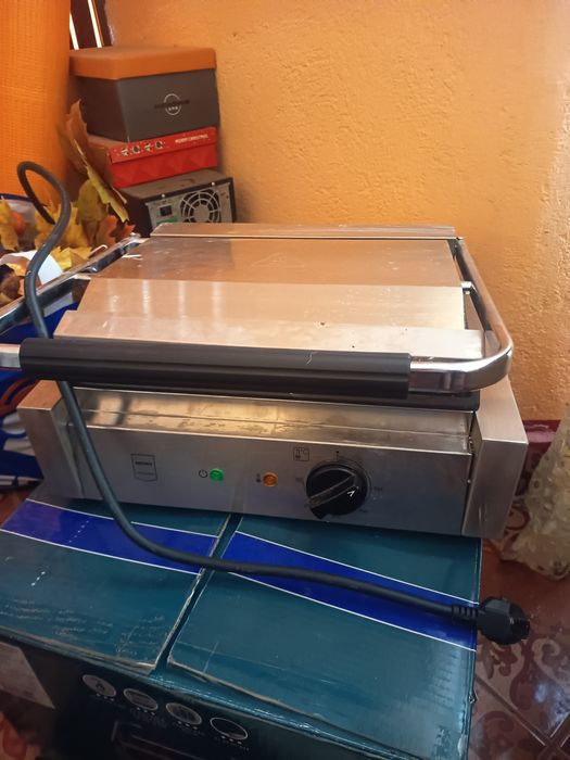 Aparate hot dog profesionale