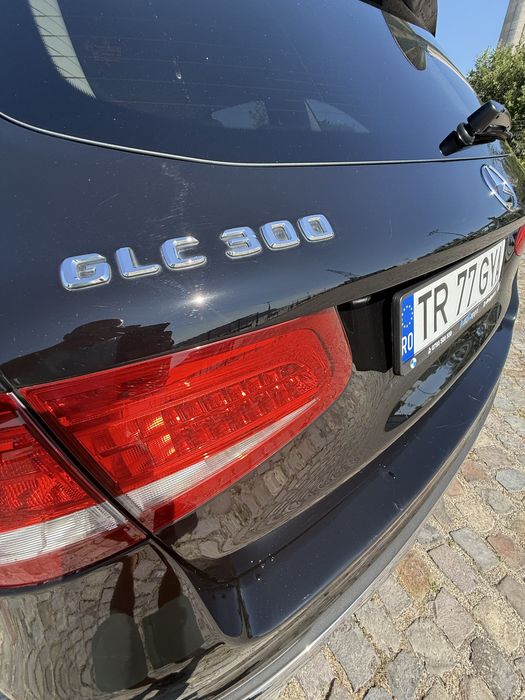 Mercedes Benz GLC300 2.0 245CP