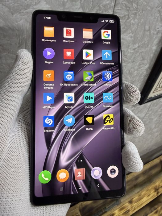Xiaomi 8SE pachti ideal 4/64GB sotiladi