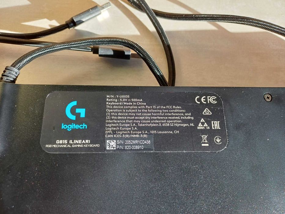 Vand Tastatura  Gaming  mecanica Logitech  G815 si  casti