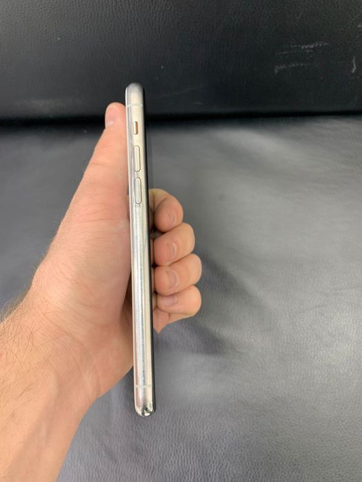 Айфон 11 про в отличном состоянии