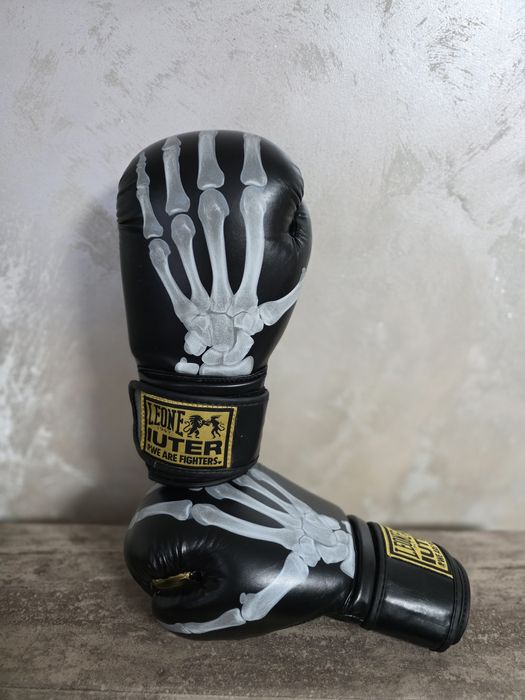 Vand manusi  de Box Leone Editie Hallowen 10 OZ