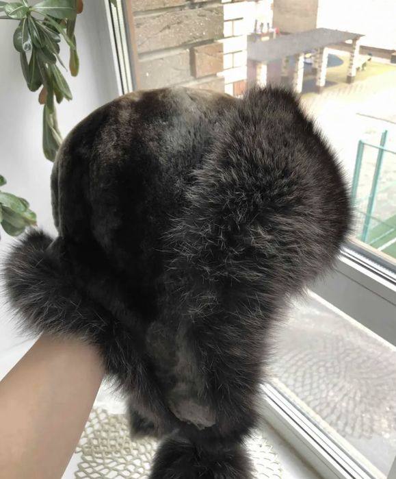 Продам меховую шапку