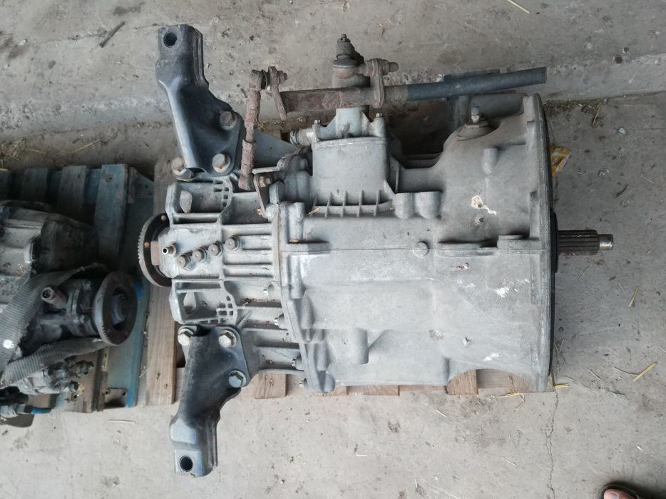 Dvigatel mersedes atego 904,906