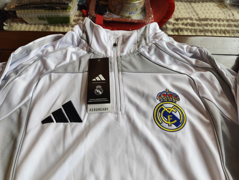 Тренировъчен футболен екип Real Madrid сезон 25/26