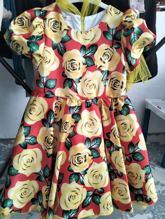 Продам Детская нарядная платья