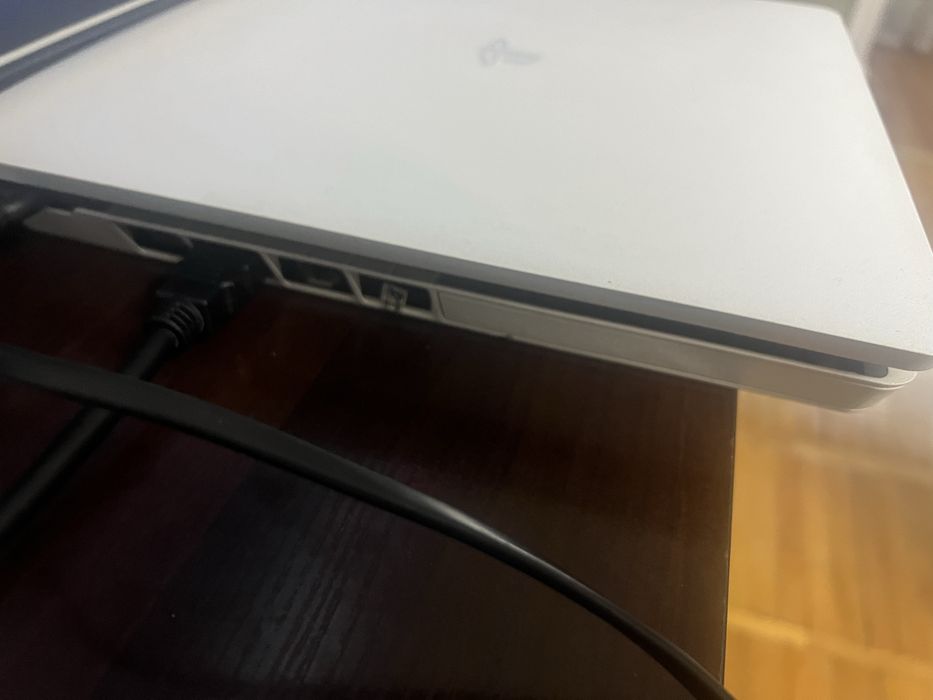 Ps4 slim на 1Тб пустая