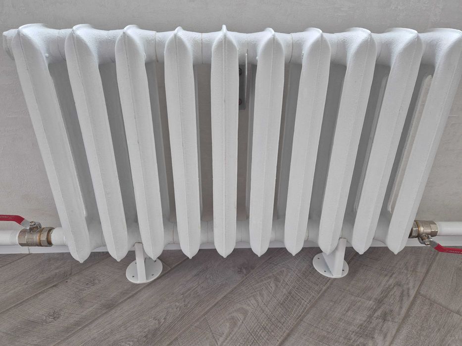 Крепление напольные для радиатор