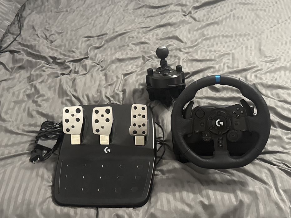 volan logitech g923 + schimbator