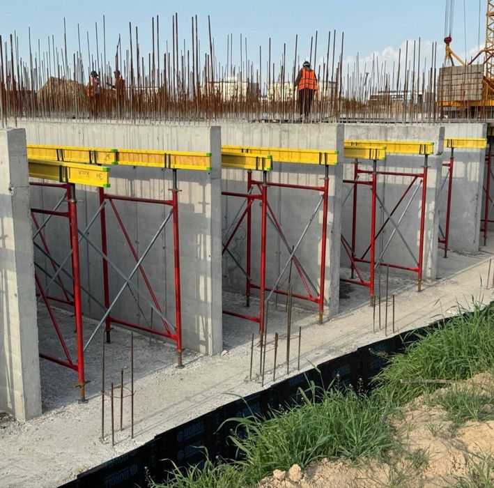 Леса стойки доски