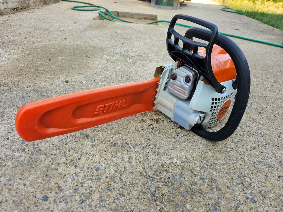 Моторна Резачка STIHL MS 211. Като НОВА.