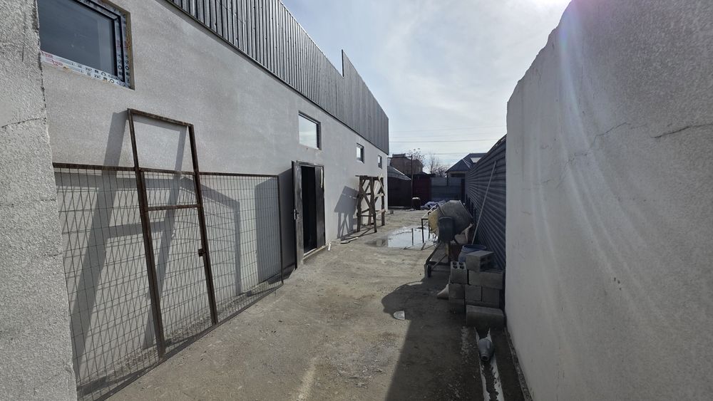 Продам здание под коммецию