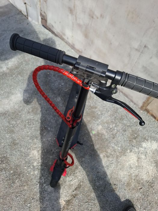 Продам электросамокат