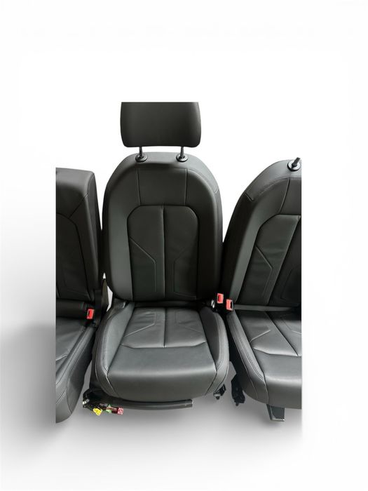 Audi Q3 83A Комплект кожен салон.