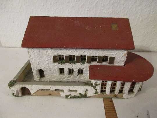 Casute pe   DIORAMA  scara  HO