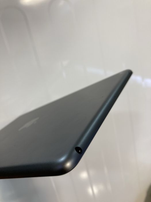Apple iPad gen 9 • aproape Noua • 96% Bateria • A2602