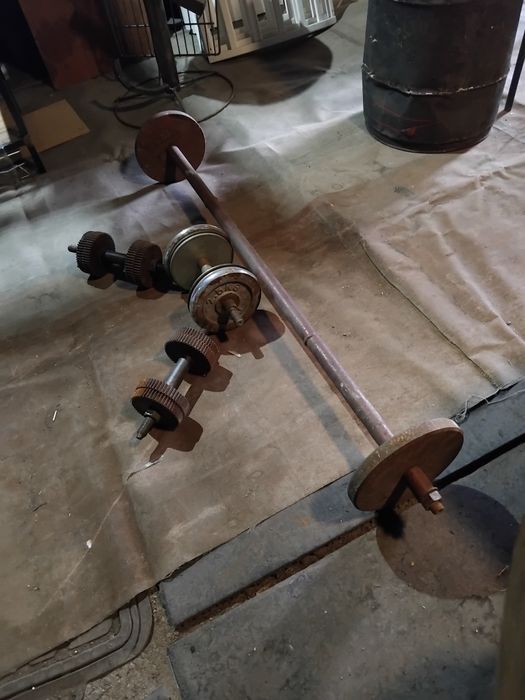 Гантели и штанга .